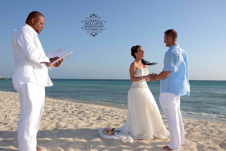 Bella Aruba Event Planning & Photography