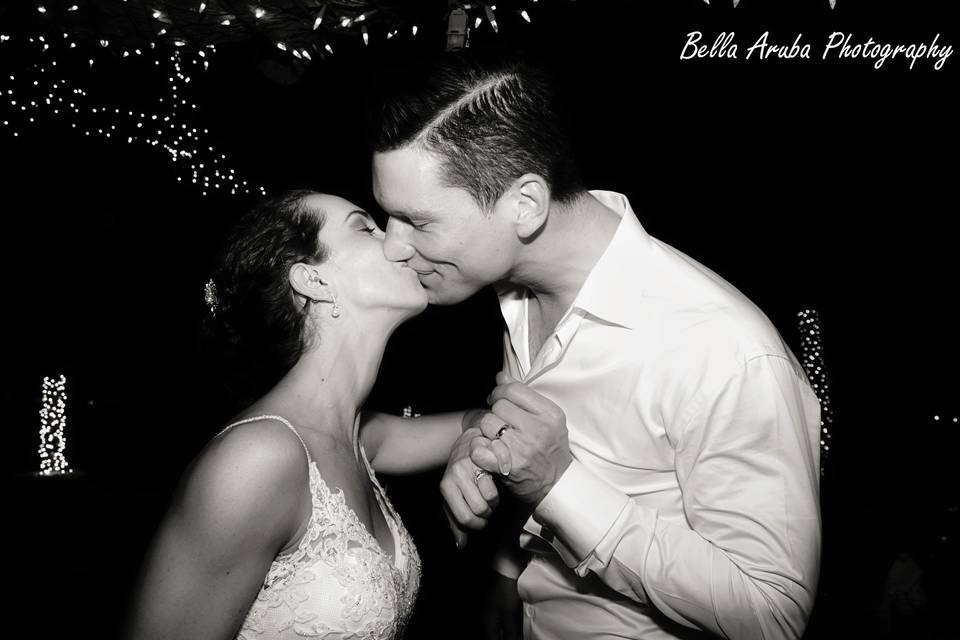 Bella Aruba Event Planning & Photography