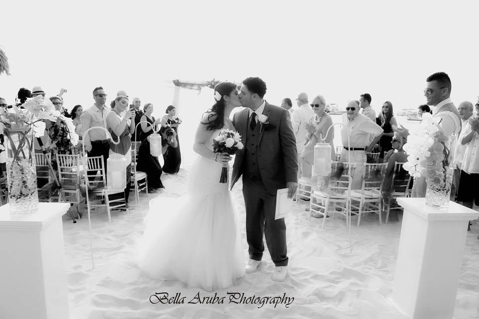 Bella Aruba Event Planning & Photography