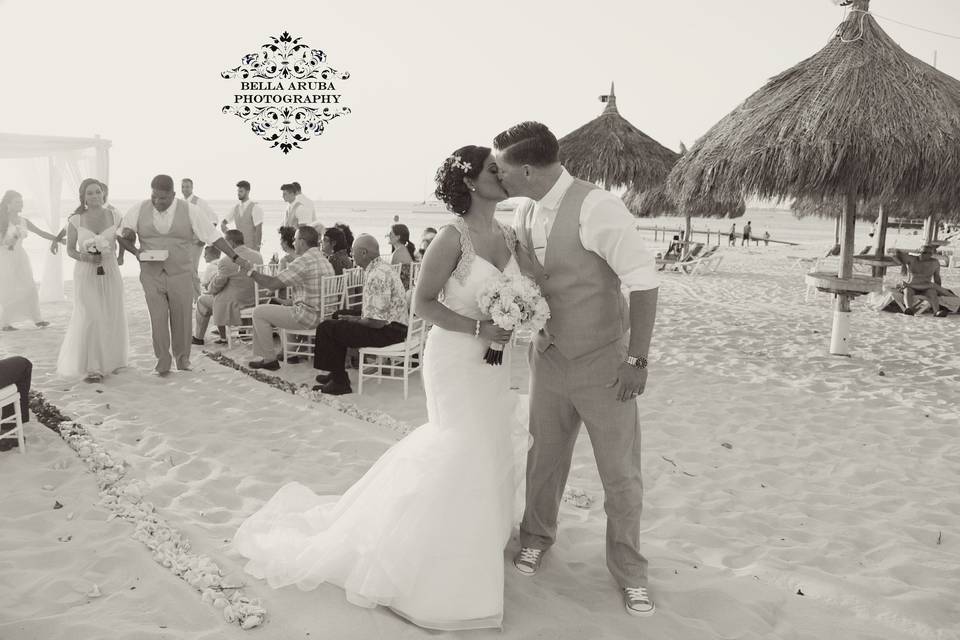 Bella Aruba Event Planning & Photography