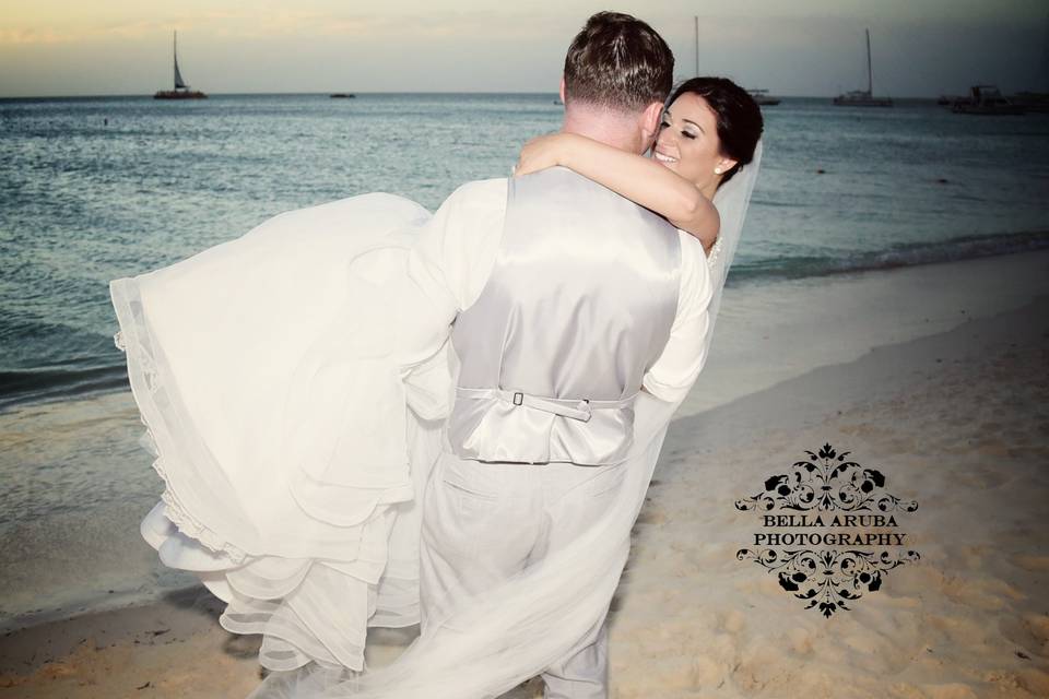 Bella Aruba Event Planning & Photography