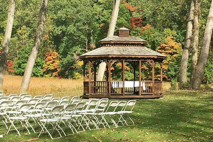 Outdoor ceremony Glendoveers