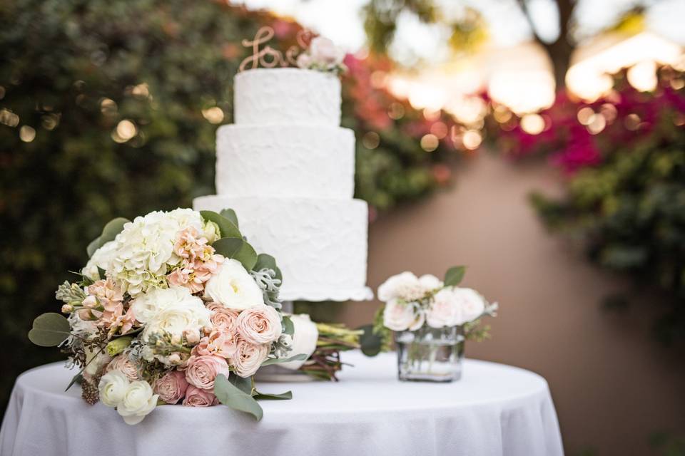 Cake & Flowers