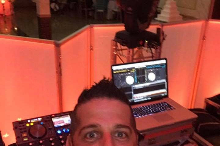 Wedding DJ