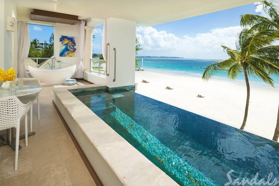 Balcony private pool