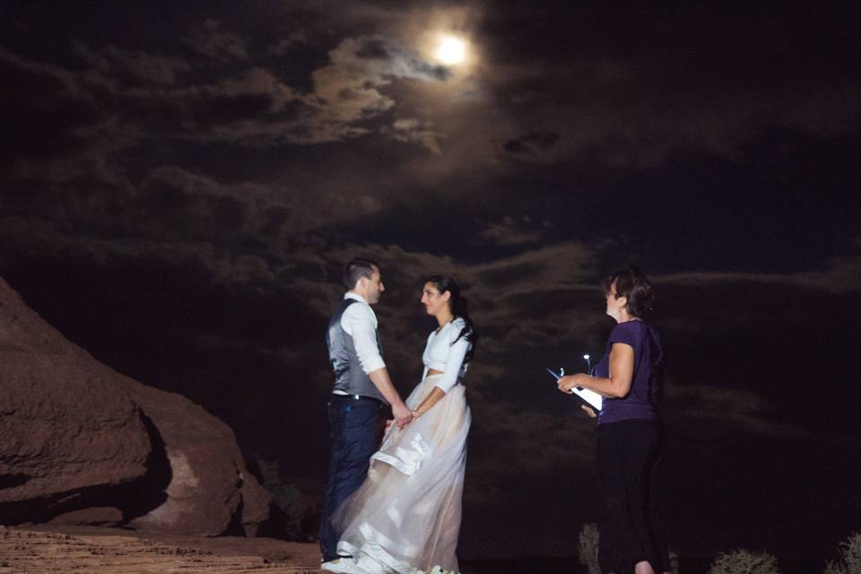 Elopement under the moonlight