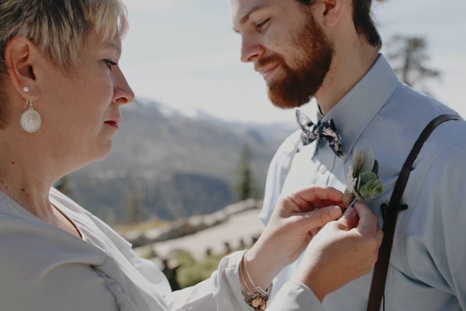 Fixing the boutonniere
