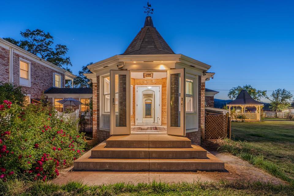 Front aerial