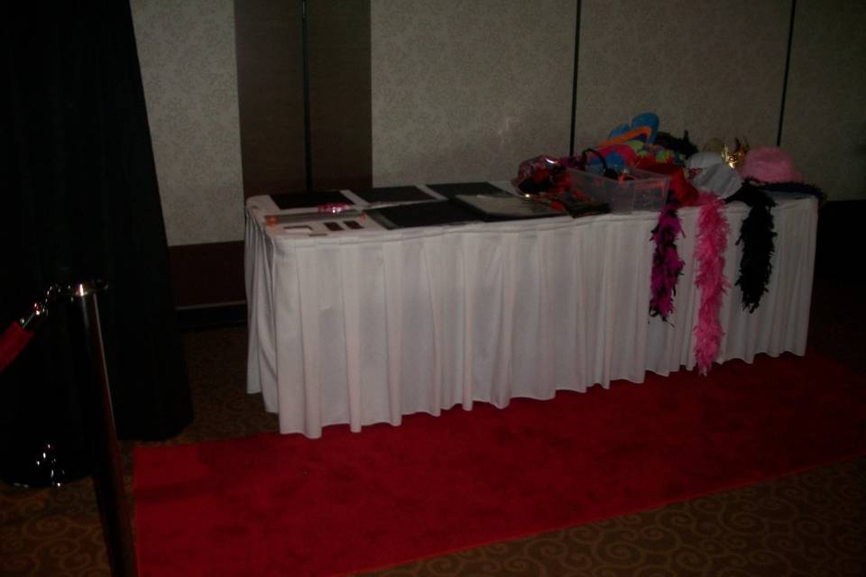 PhotoBoothDJs.com