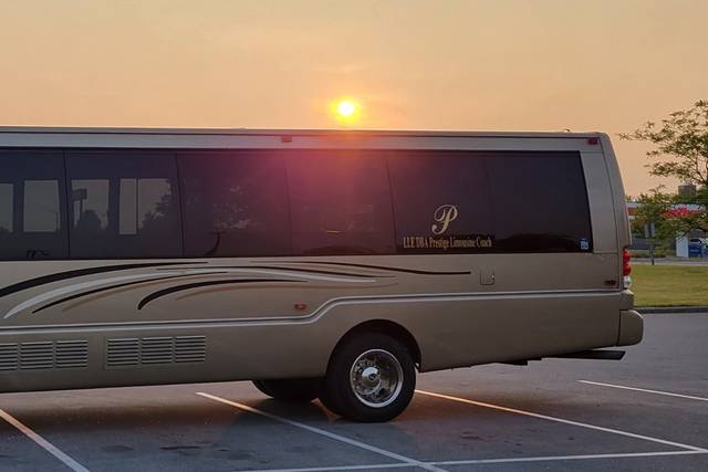 Limousine Bus