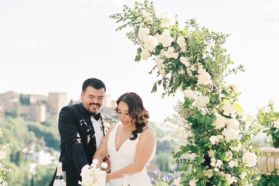 Elopement in Granada