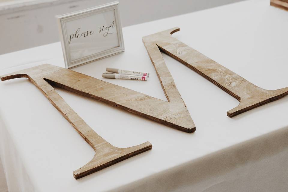 Handcrafted guestbook alternative