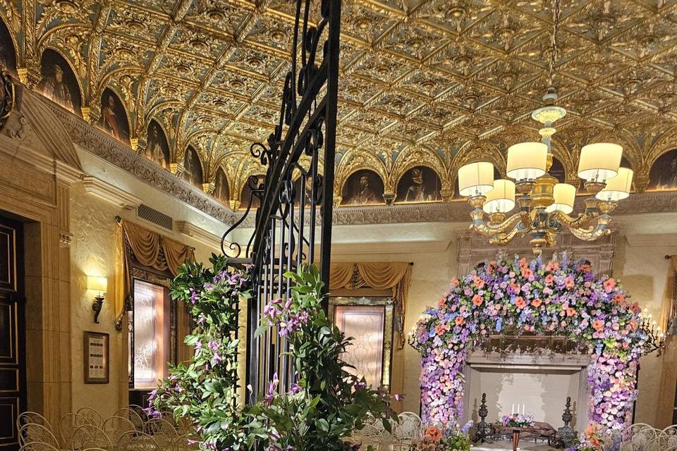 Ceremony arch,hedges,gates