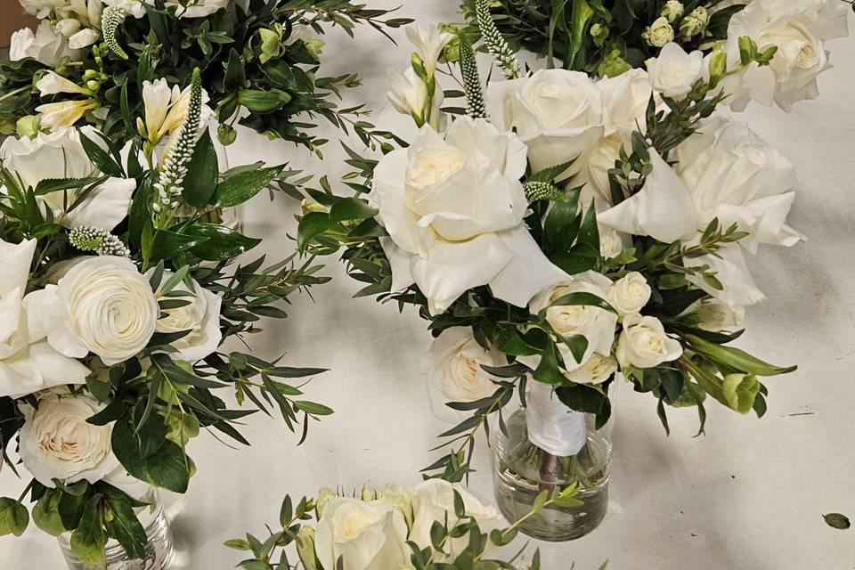 Bridesmaids bouquets