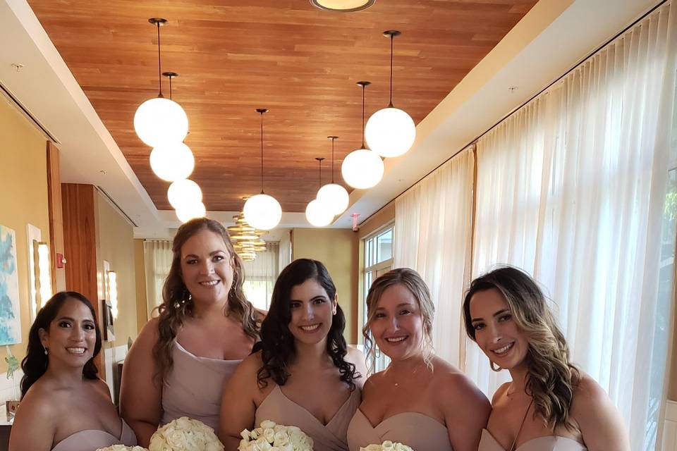 Bridesmaids bouquets