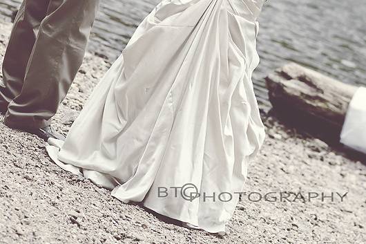 Brinlee & Reid Smetzer - images taken for thier post wedding shoot - Love the Dress!