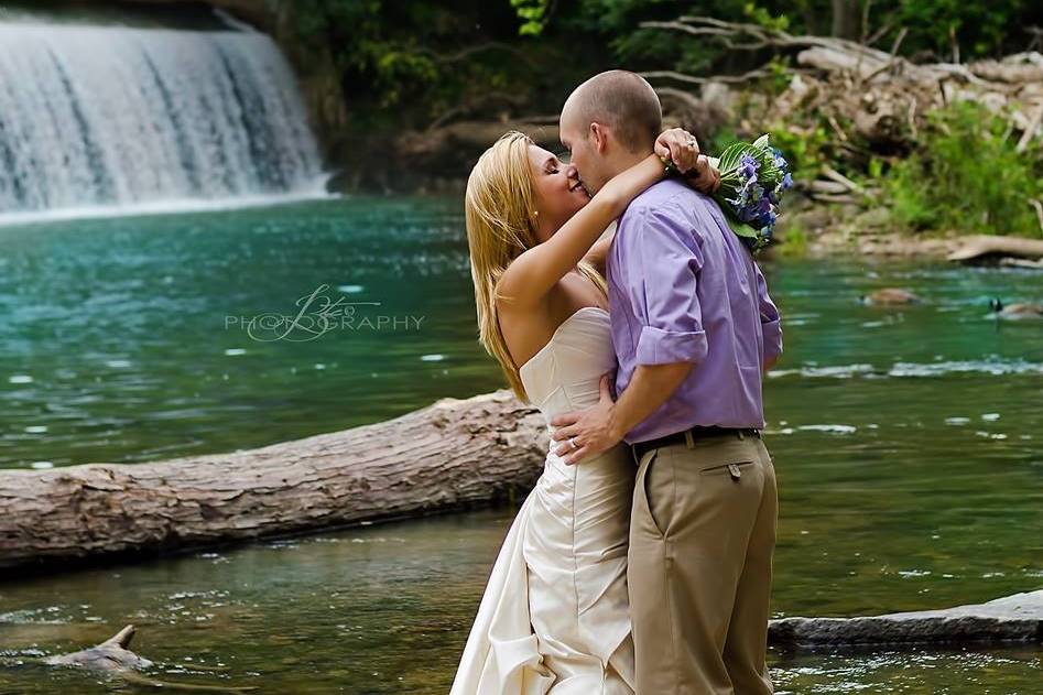 Brinlee & Reid Smetzer - images taken for thier post wedding shoot - Love the Dress!
