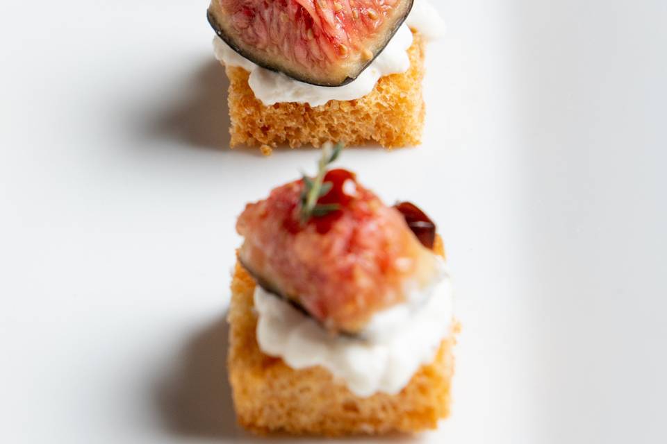 Seasonal Fig Crostini