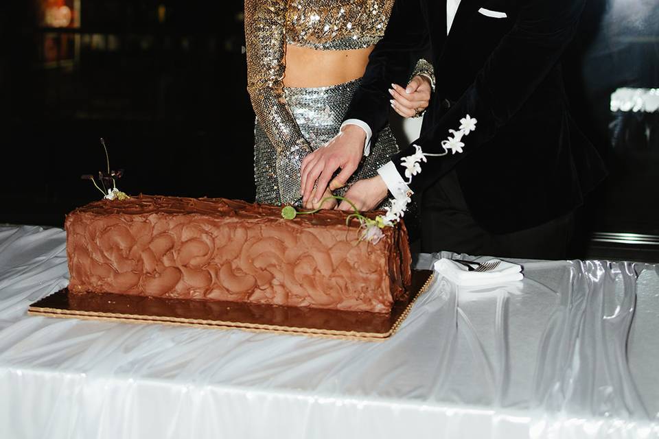 Cake cut