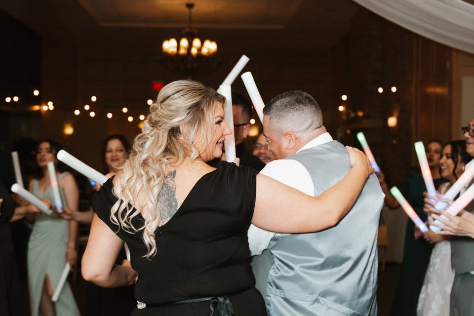 A wedding, beautifully lived.
