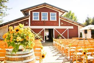 Red Barn Weddings