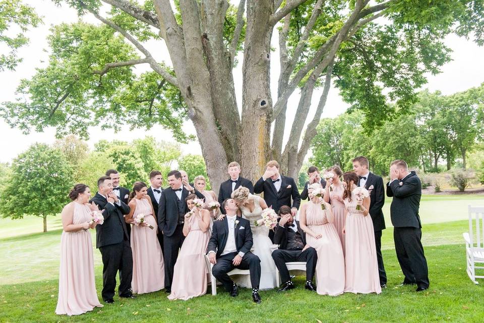 The bride with her bridesmaids