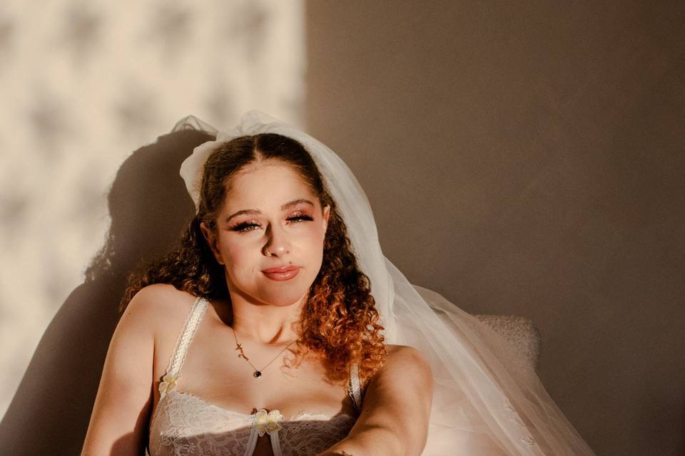 Timeless bridal boudoir