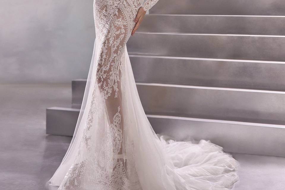 Pronovias Mary's Bridal UT