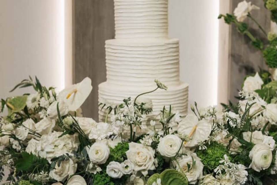Cake table