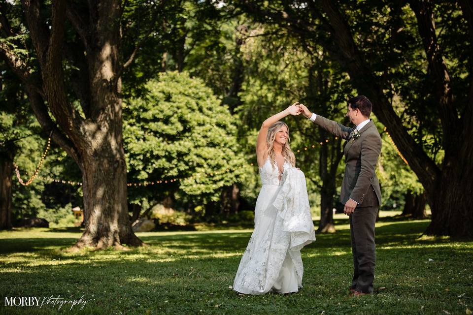 Wedding couple in nature