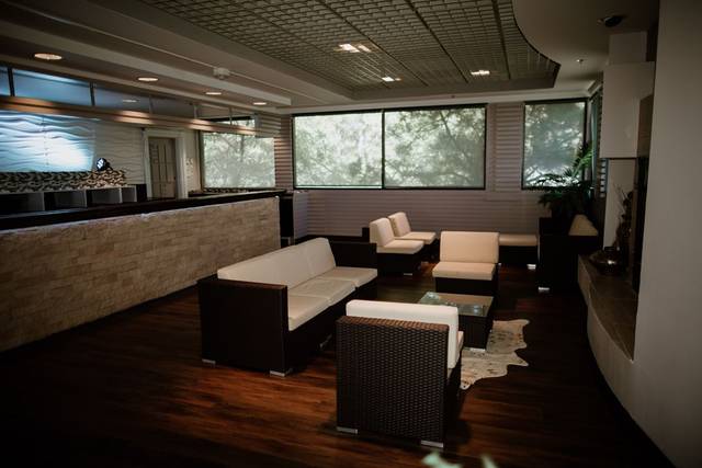 Top Bar