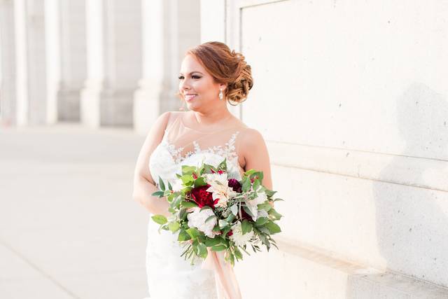 The bride holding her bouquet