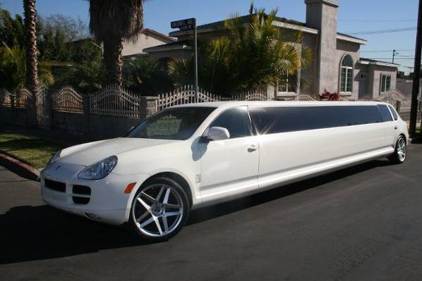 Taj Limousine