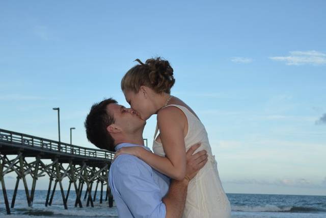Romantic beach kiss