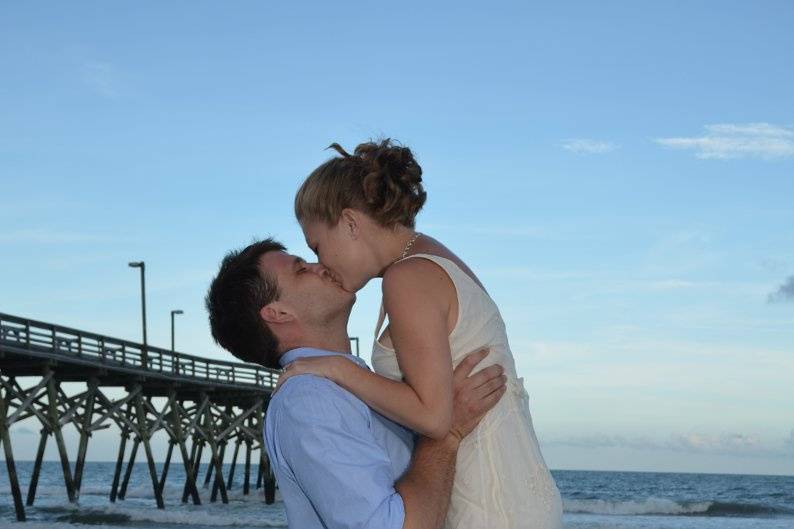 Romantic beach kiss