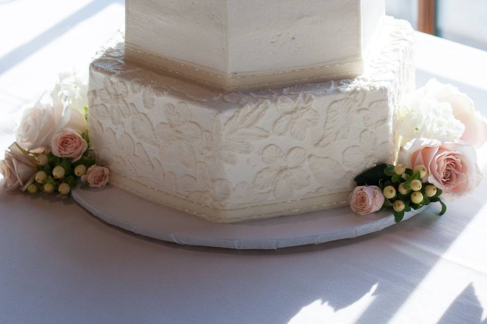 Delicious Designs By Sherry Wedding Cake Marion Ny Weddingwire