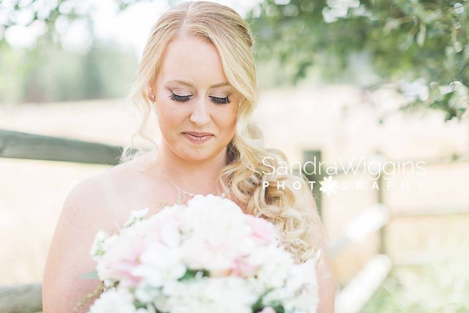 Beautiful florals & bride