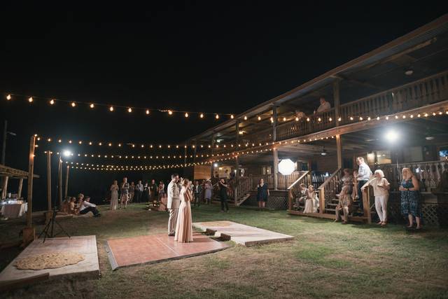 Weddings at Canyon Lakeview