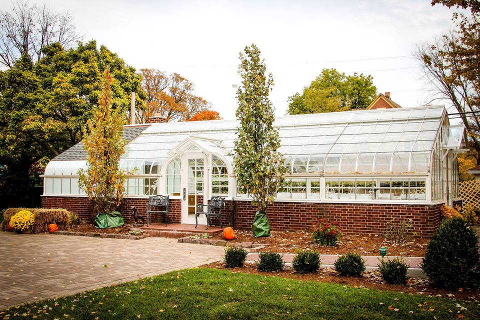 Greenhouse available for outdoor weddings