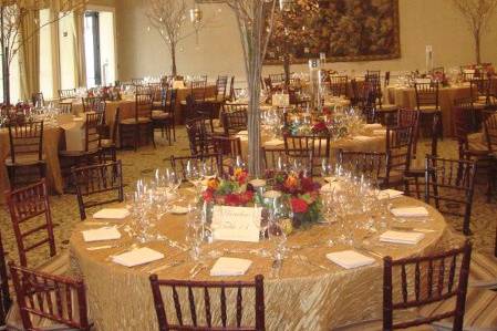 Tall centerpiece with hanging votive candles