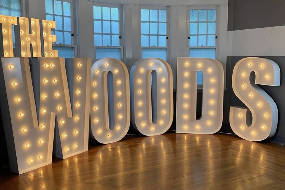 Announcing newlyweds with mar