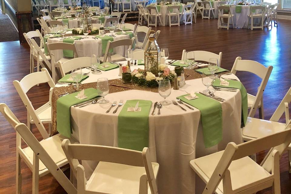 Table arrangement