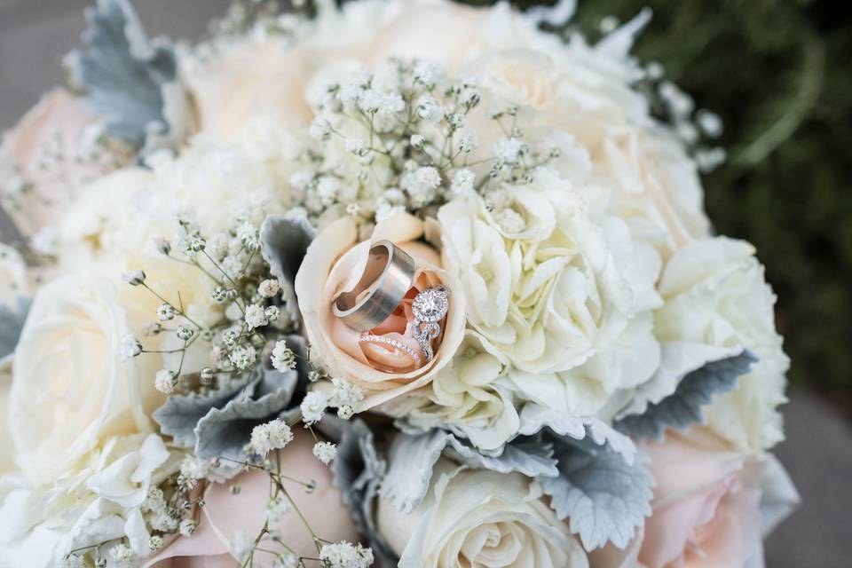 Bouquet with pastel colors
