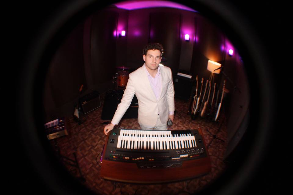 Ted Bordeau: Piano Man