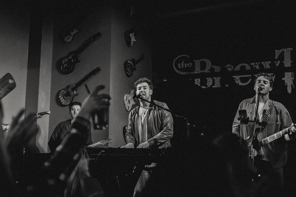Ted Bordeau: Piano Man