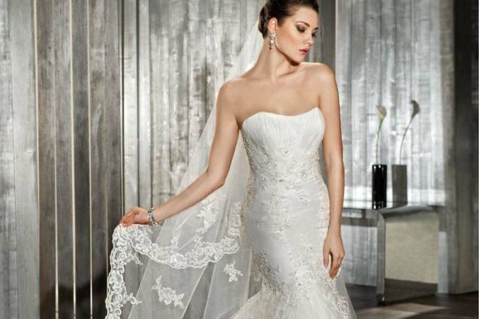 rental wedding dresses near me