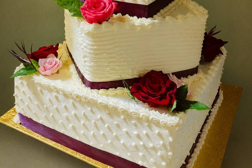 Square 3 tier classic cake