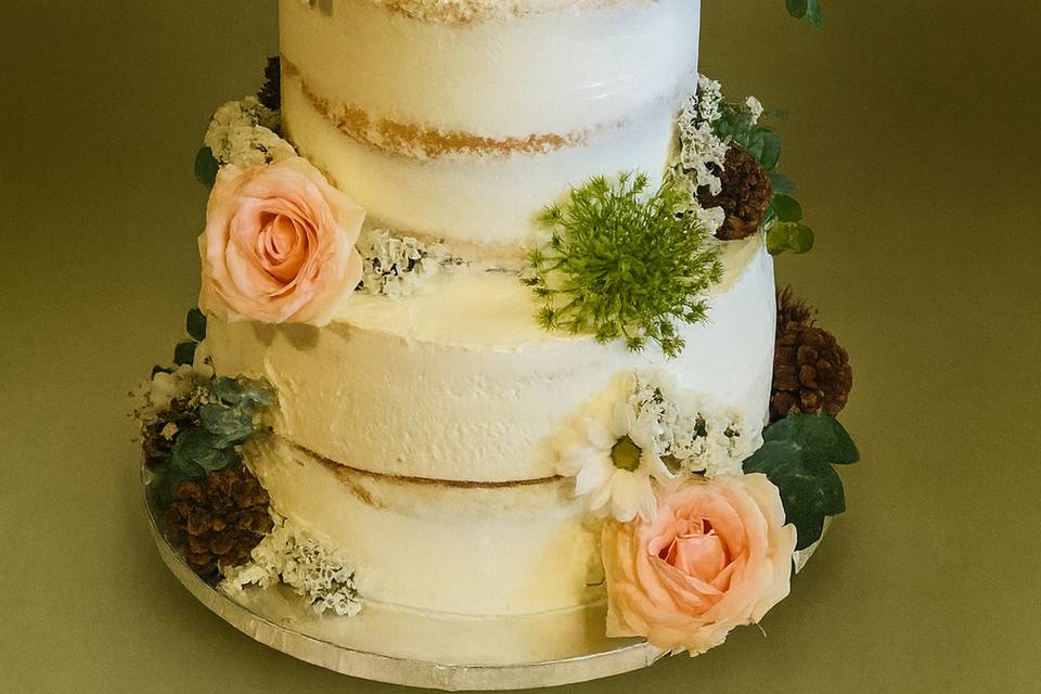 # Tier Rustic Cake