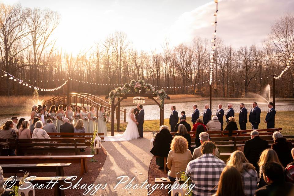 The arched bridge over lake