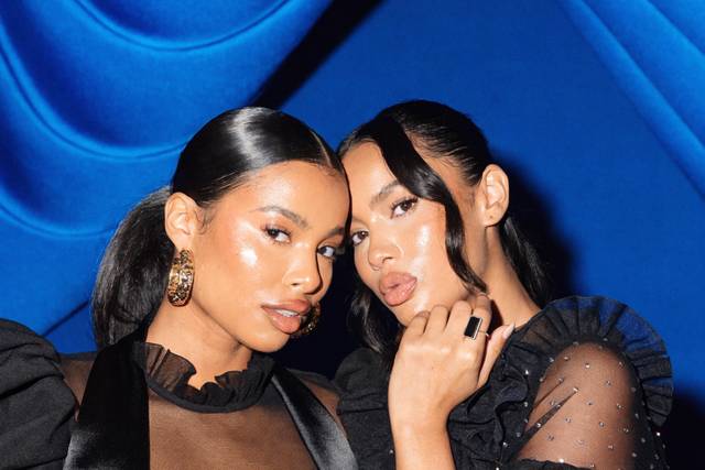 high-end-event-photo-booth-portrait-at-a-fashion-o.png
